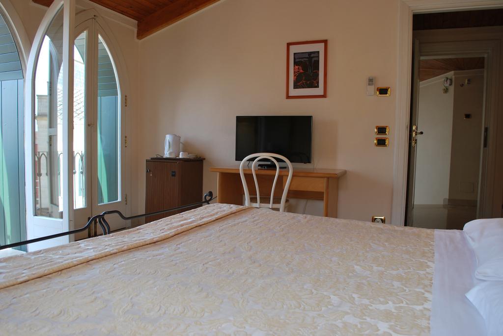 Bed & Breakfast Palazzo Sottile Meninni *
